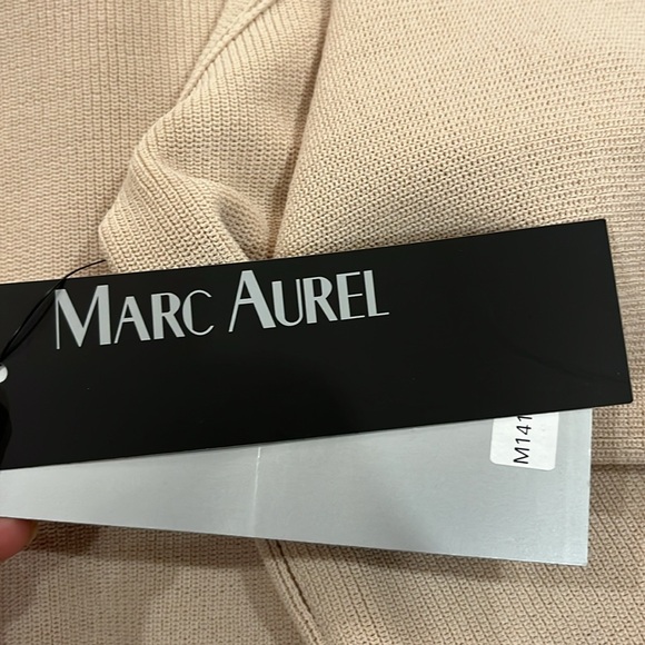 NWT Marc Aurel oversize long bell sleeve tan round neck sweater style new flame - Picture 8 of 12